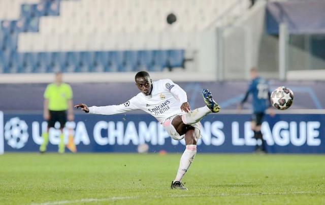 “砖头”变“金砖”！低调门迪主导皇马客胜大戏